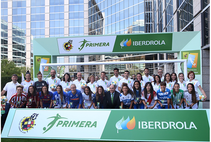 Foto Arranca la Primera Iberdrola, la máxima competición de fútbol femenino español.